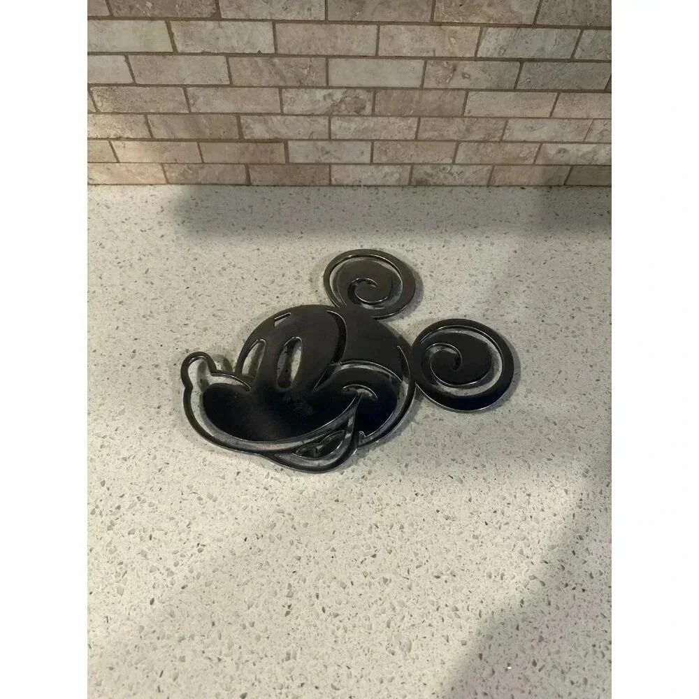 Disney Large Face Mickey Mouse 9.5" Metal Kitchen Trivet Hot Plate GUC  b123‎